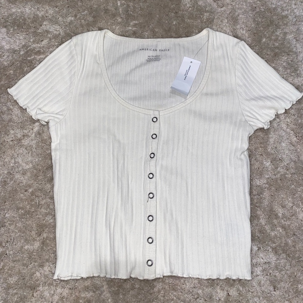 AE white button down cropped top!! size xs